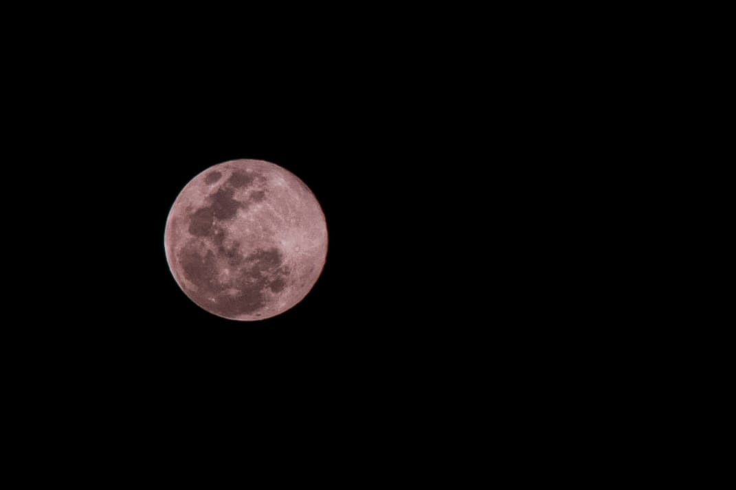 Naná kutsï: Madre Luna